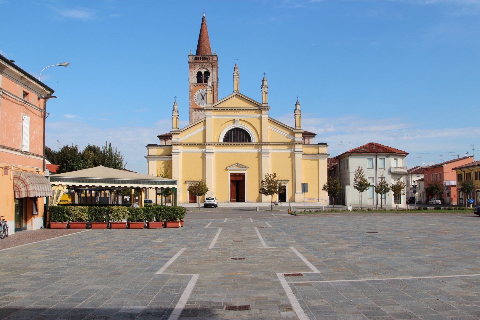 Piazza Comaschi - Gussola (CR)